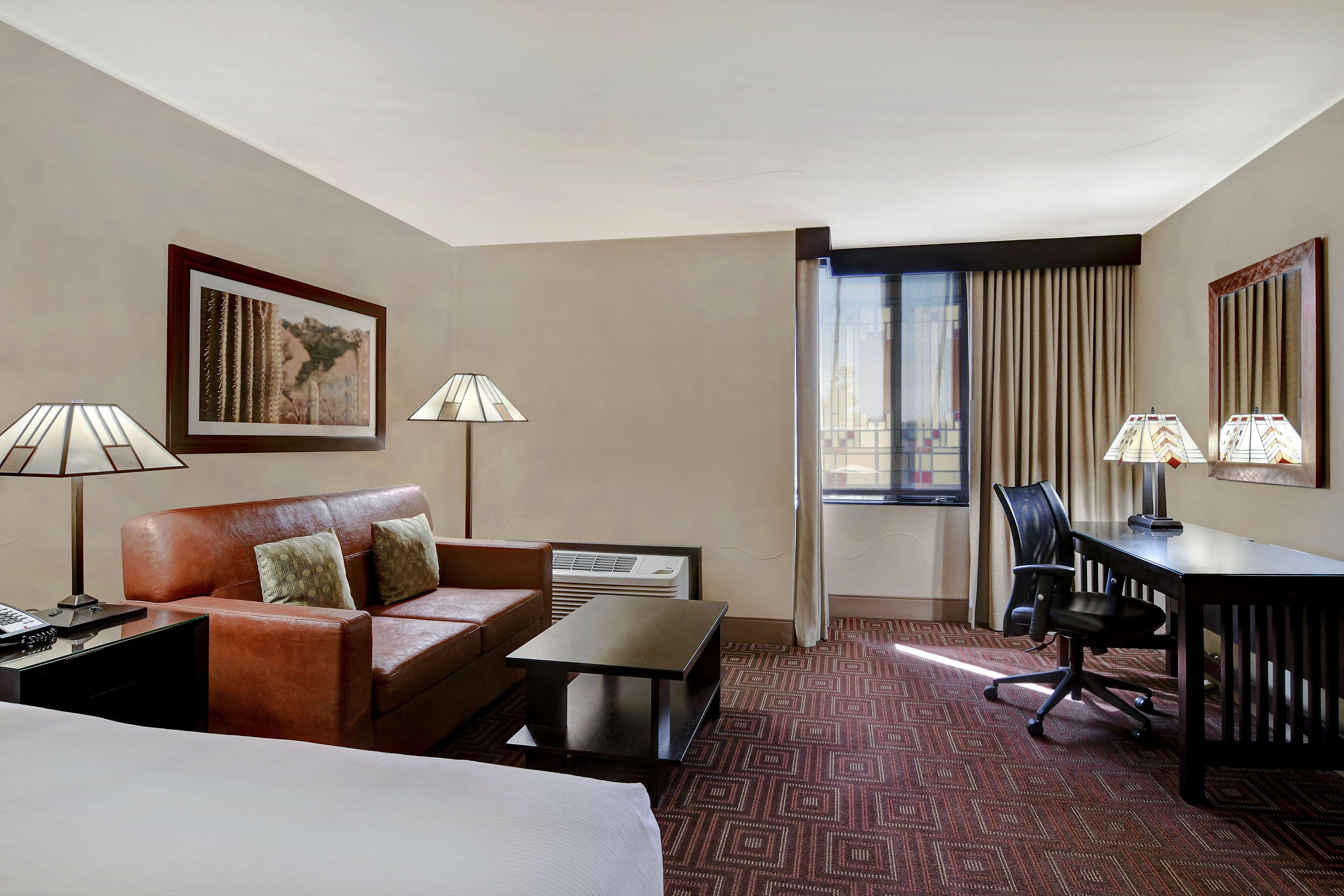 Doubletree By Hilton Phoenix- Tempe Eksteriør billede