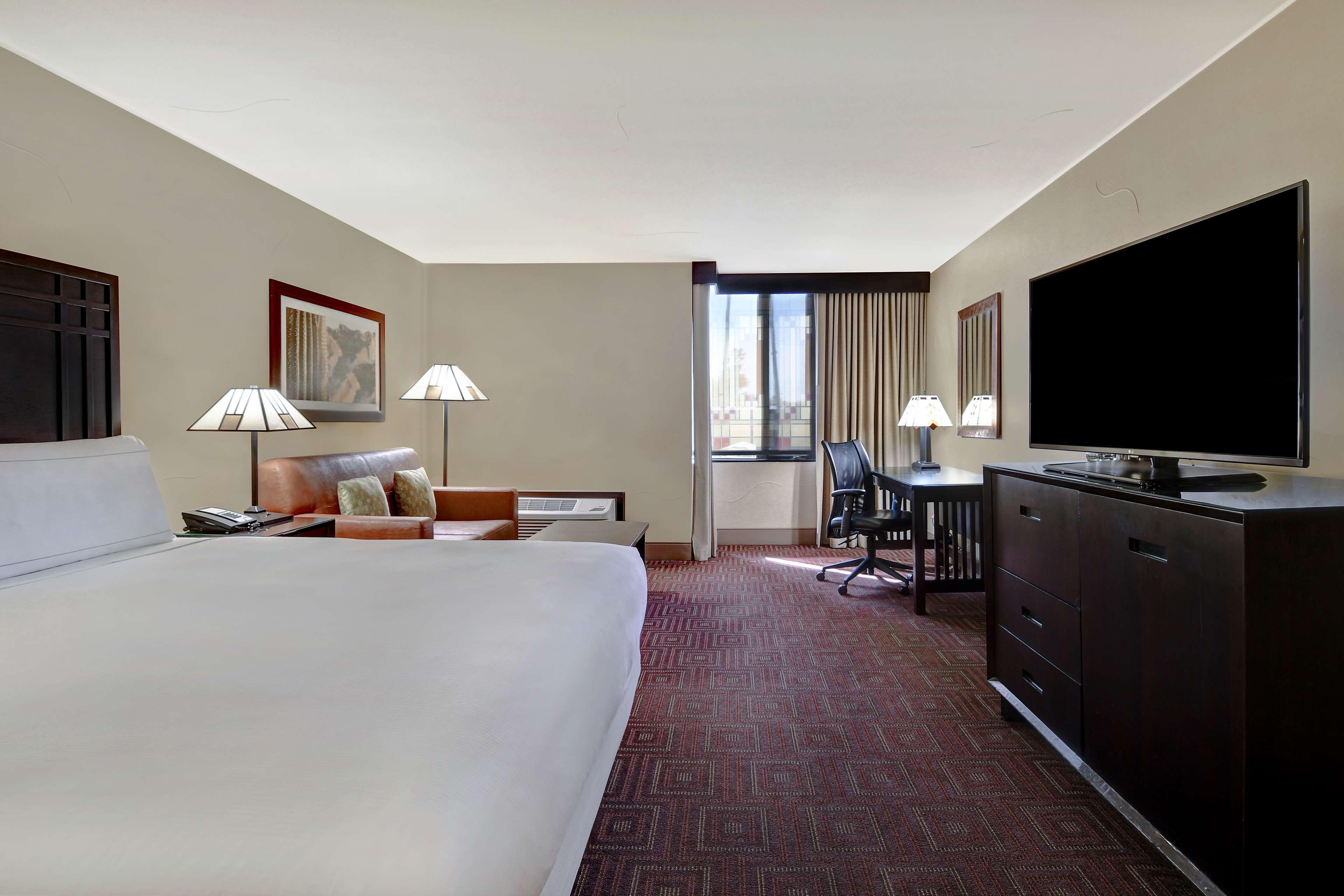 Doubletree By Hilton Phoenix- Tempe Eksteriør billede