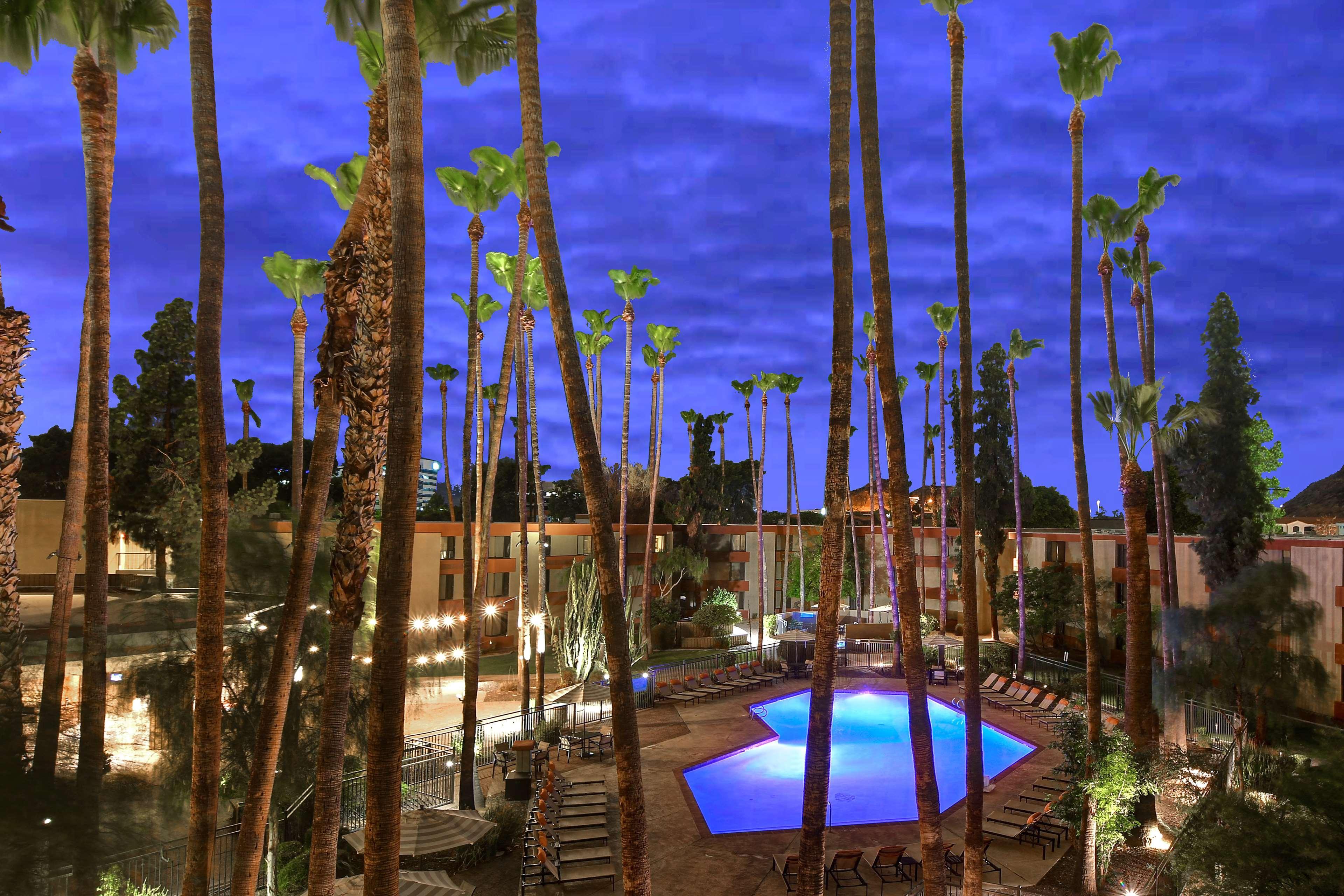 Doubletree By Hilton Phoenix- Tempe Eksteriør billede